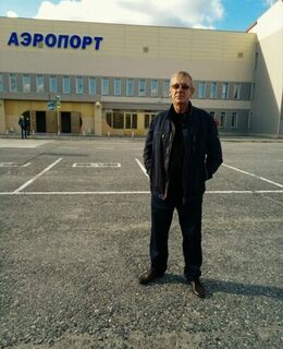 Георгий Звездай